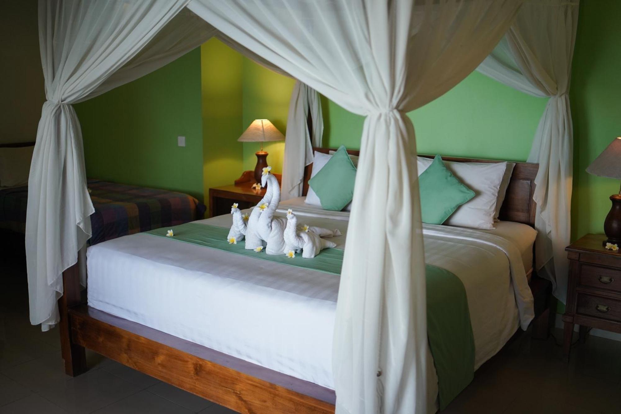 Apa Kabar Villas Amed Екстериор снимка